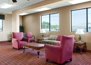 Econo Lodge Greenville hotel thumbnail 4