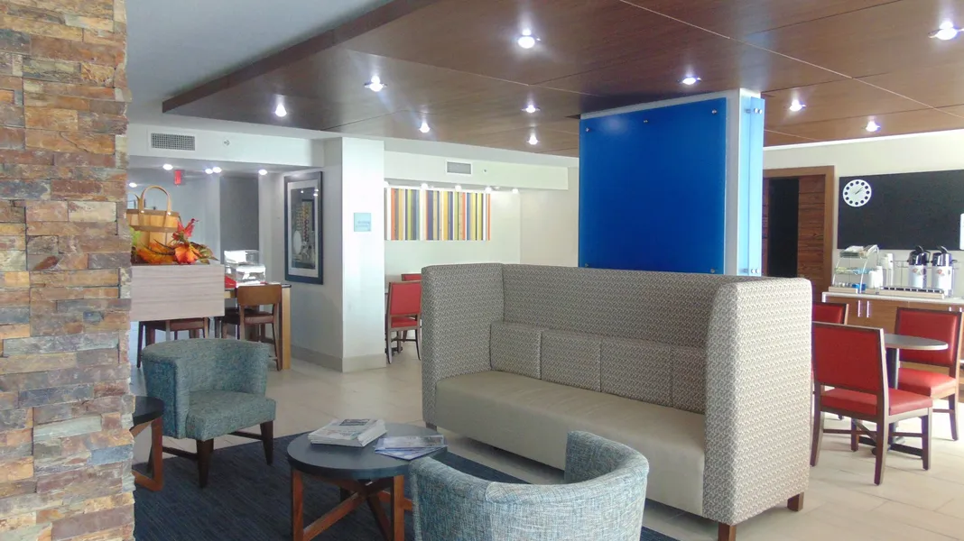Holiday Inn Express & Suites Wapakoneta by IHG hotel detail image 2