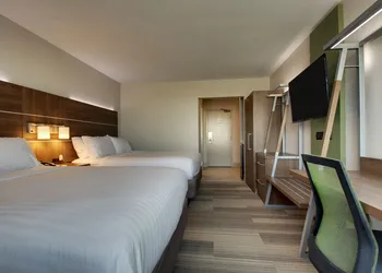 Holiday Inn Express & Suites Wapakoneta by IHG hotel thumbnail 4