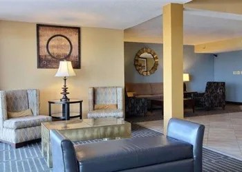 Quality Inn Thief River Falls hotel thumbnail 3