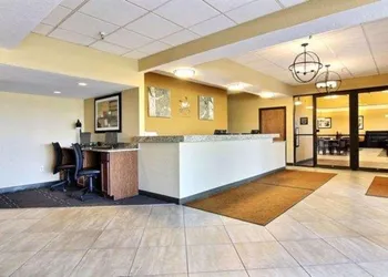Quality Inn Thief River Falls hotel thumbnail 5