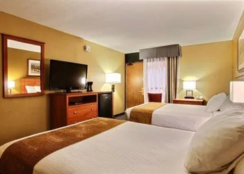 Quality Inn Thief River Falls hotel thumbnail 8