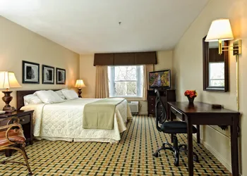 Silver Fox Inn hotel thumbnail 5