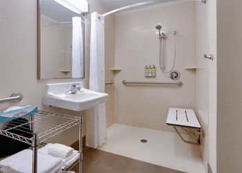 Candlewood Suites Salina by IHG hotel thumbnail 7