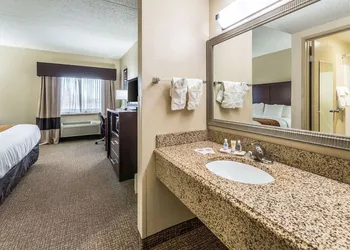 Comfort Inn Festus - St Louis South hotel thumbnail 8