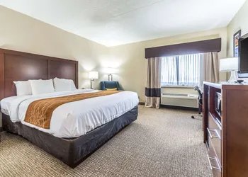 Comfort Inn Festus - St Louis South hotel thumbnail 8