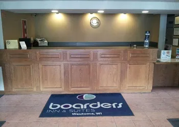 Boarders Inn & Suites by Cobblestone Hotels - Wautoma hotel thumbnail 2