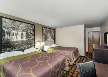 Super 8 by Wyndham Munfordville KY hotel thumbnail 8