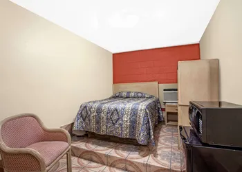 Knights Inn Wildersville hotel thumbnail 8