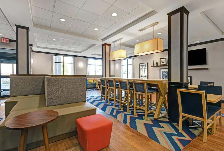 Hampton Inn Farmington hotel detail image 2