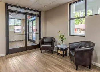 Americas Best Value Inn Opelika hotel thumbnail 6