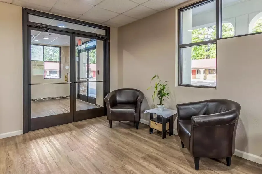 Americas Best Value Inn Opelika hotel detail image 6