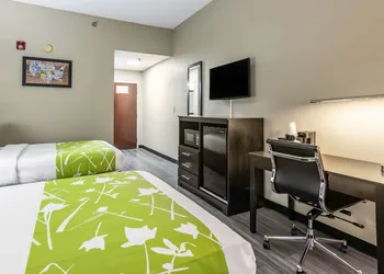 Americas Best Value Inn Opelika hotel thumbnail 8