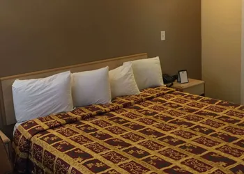M Star Hotel Mansfield hotel thumbnail 5