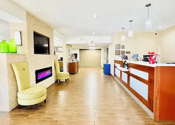 Comfort Inn & Suites Montgomery East Carmichael Rd hotel thumbnail 4