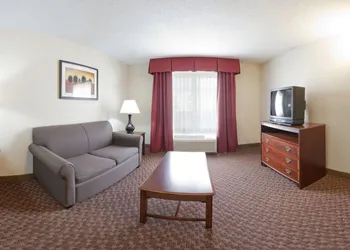 Baymont by Wyndham Merrillville hotel thumbnail 4
