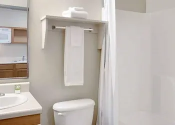 WoodSpring Suites Lincoln Northeast I-80 hotel thumbnail 7