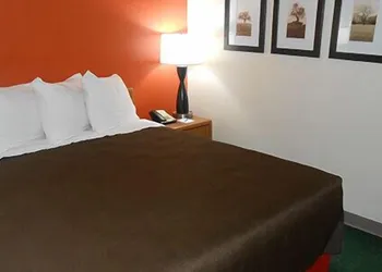 AmericInn by Wyndham Mora hotel thumbnail 6