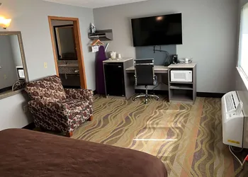 AmericInn by Wyndham Republic hotel thumbnail 4