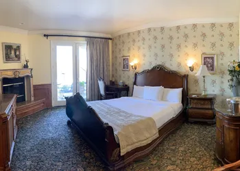Inn at Churon Winery hotel thumbnail 7
