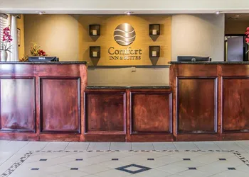 Comfort Inn & Suites Perry I-35 hotel thumbnail 4