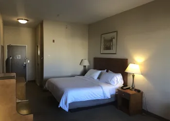 Holiday Inn Express & Suites Howell by IHG hotel thumbnail 7
