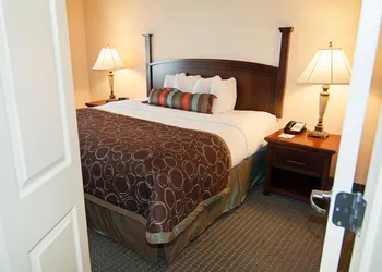 Staybridge Suites Wichita by IHG hotel thumbnail 3