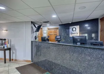 Quality Inn & Suites Green Bay Downtown hotel thumbnail 2