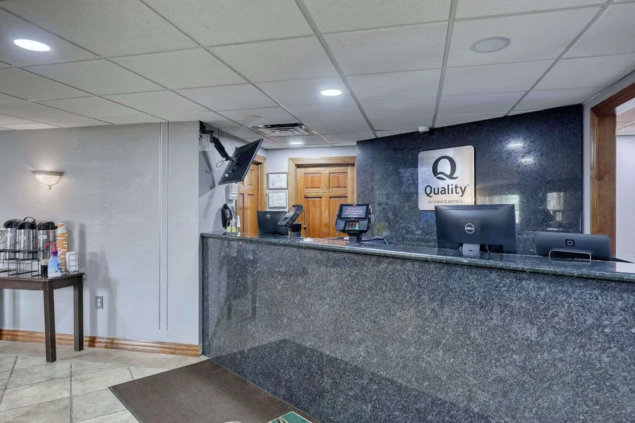 Quality Inn & Suites Green Bay Downtown hotel detail image 2