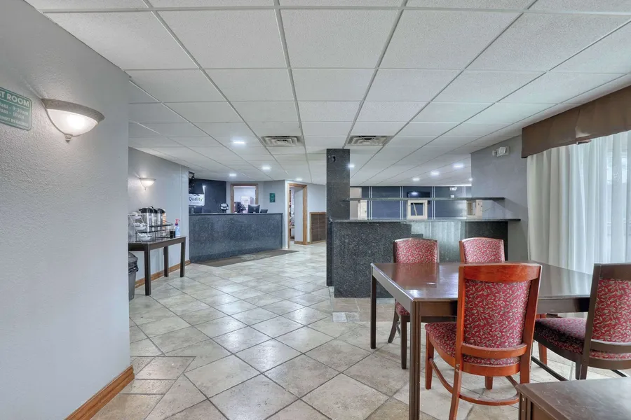 Quality Inn & Suites Green Bay Downtown hotel detail image 6