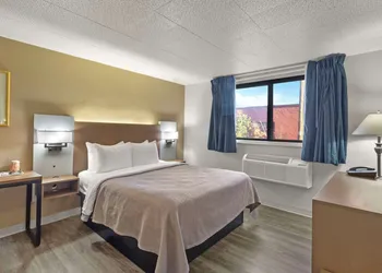 Quality Inn & Suites Green Bay Downtown hotel thumbnail 7