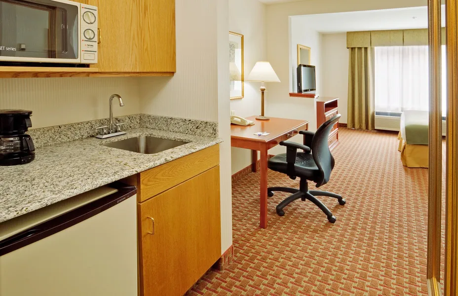 Holiday Inn Express Hotel & Suites Frackville by IHG hotel detail image 2