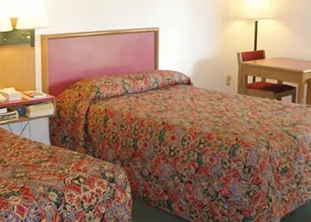 Knights Inn Center Valley hotel thumbnail 3
