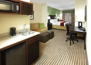 Holiday Inn Express & Suites Maumelle - Little Rock NW by IHG hotel thumbnail 6