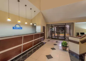 Days Inn by Wyndham Yadkinville hotel thumbnail 2
