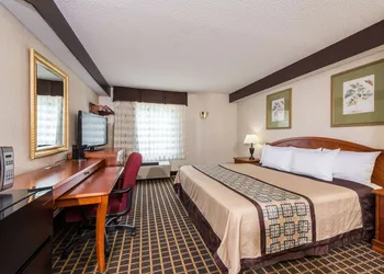 Days Inn by Wyndham Yadkinville hotel thumbnail 6