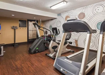 Best Western Plus Galleria Inn & Suites hotel thumbnail 8