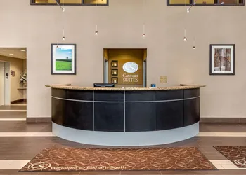 Comfort Suites South hotel thumbnail 2