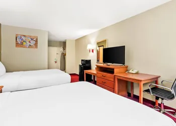 Econo Lodge Mt Hope - Beckley North hotel thumbnail 8