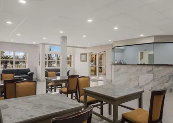 Americas Best Value Inn & Suites Lake Charles at I-210 Exit 5 hotel thumbnail 5