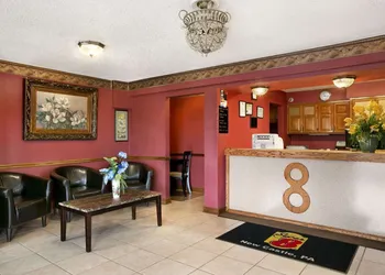 Super 8 by Wyndham New Castle hotel thumbnail 4