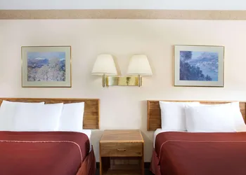 Howard Johnson by Wyndham Brigham City hotel thumbnail 4