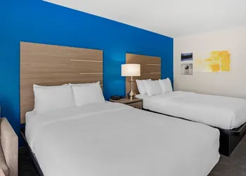 Comfort Inn & Suites Harrisburg-Hershey North hotel thumbnail 4