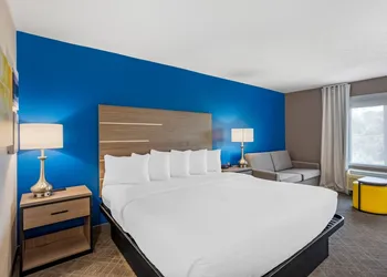 Comfort Inn & Suites Harrisburg-Hershey North hotel thumbnail 8