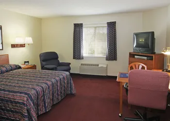 Candlewood Suites Newport News/Yorktown by IHG hotel thumbnail 3