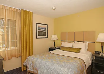 Candlewood Suites Newport News/Yorktown by IHG hotel thumbnail 7
