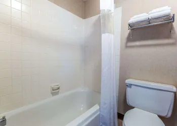 Travelodge by Wyndham Pioneer Villa hotel thumbnail 7