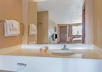 Travelodge by Wyndham Pioneer Villa hotel thumbnail 8