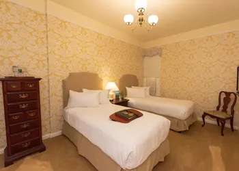 Stanyan Park Hotel hotel thumbnail 5