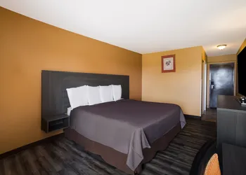 Econo Lodge Allentown North hotel thumbnail 8
